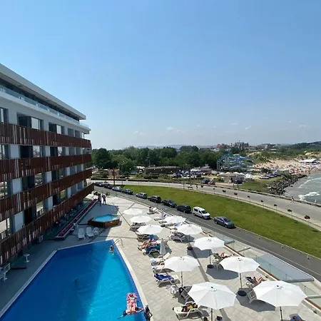 Sea View Studio On The Top Floor In Paradiso 508 Apartment